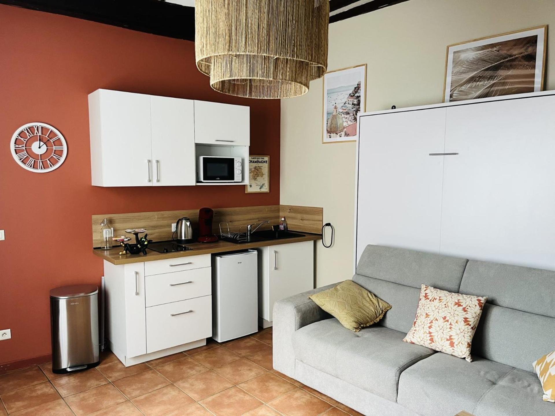 Logement, Plein Centre Du Village De Verzy Exteriör bild